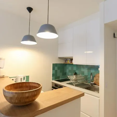 Beautiful And Bright Flat In Paris